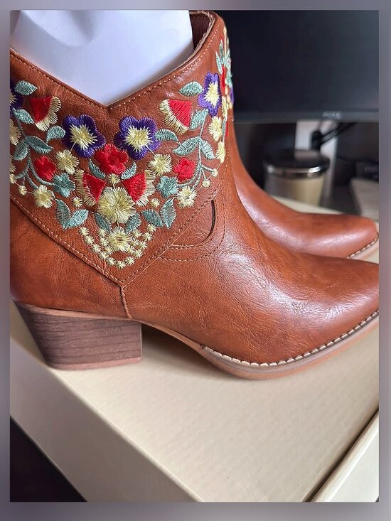 J. Adamsㅤ Shoes - J. Adams “Corral” Booties with Embroidery